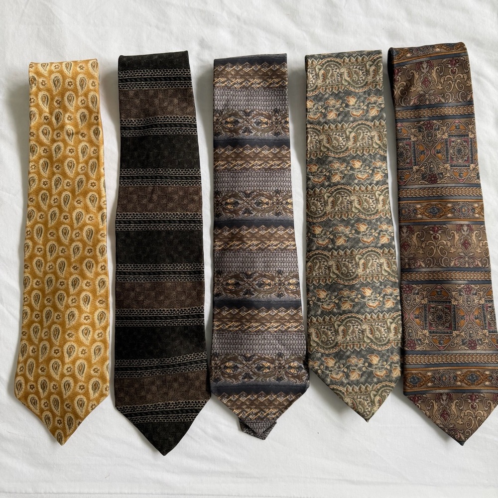 Elegant Men's Tie Bundle- Multicolor
